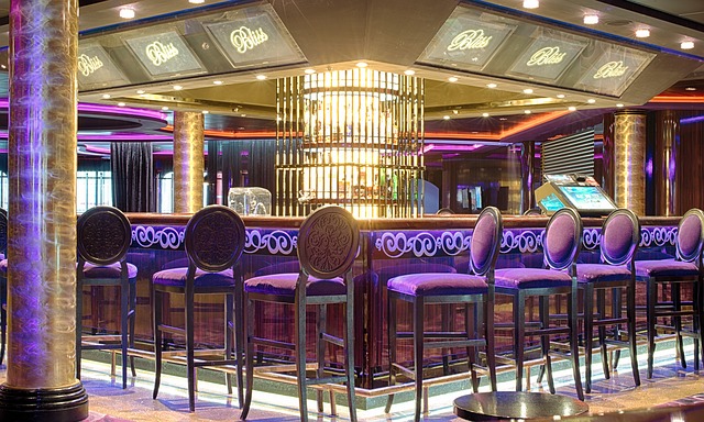 Hooking up at hotel bars